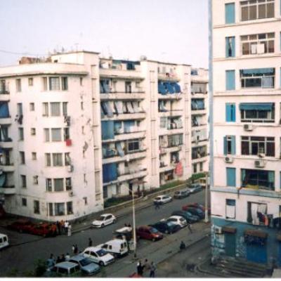 Les 3 photos suivantes rue des sports ru